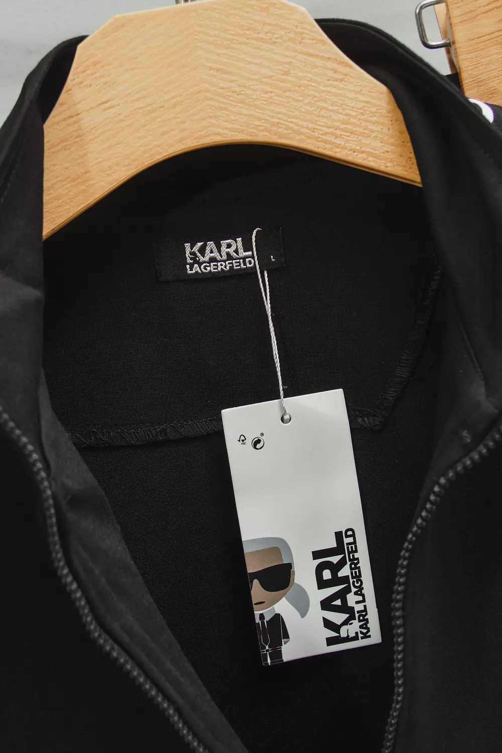 KARL LAGERFELD SUIT / 1507 6