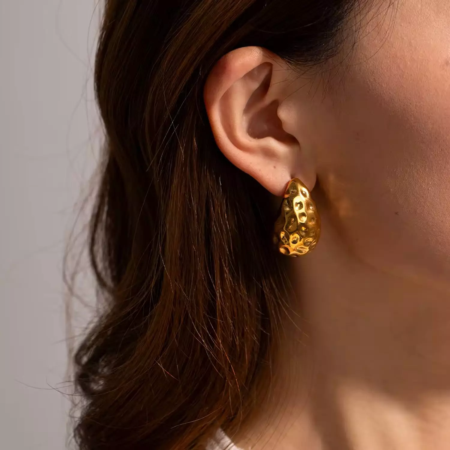 Water drop gold earring  hover image