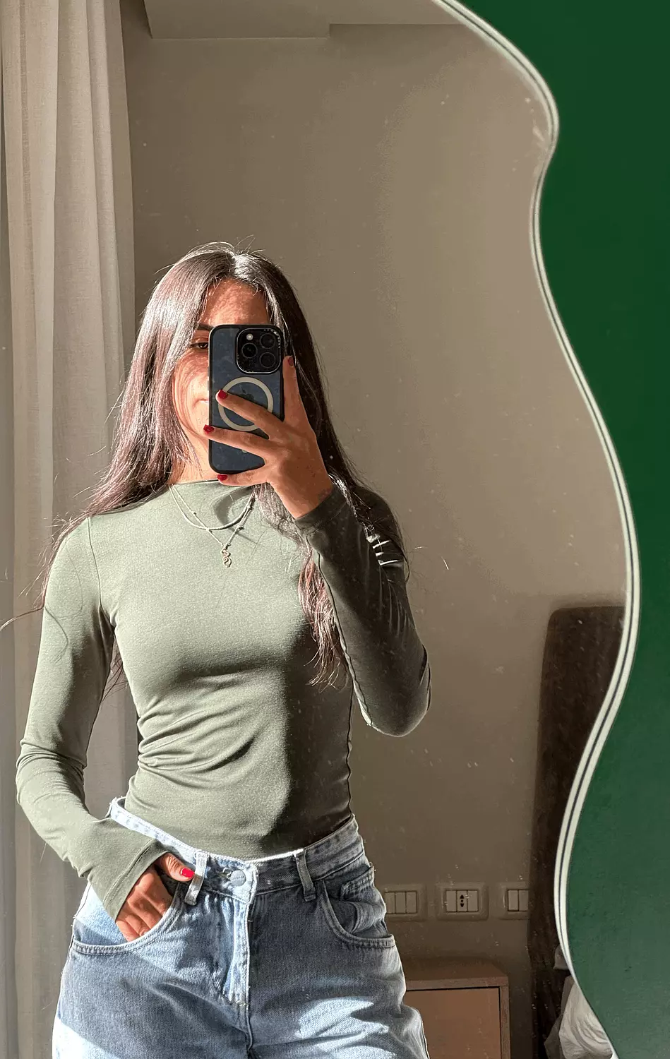 Round Neck Long Sleeve  image