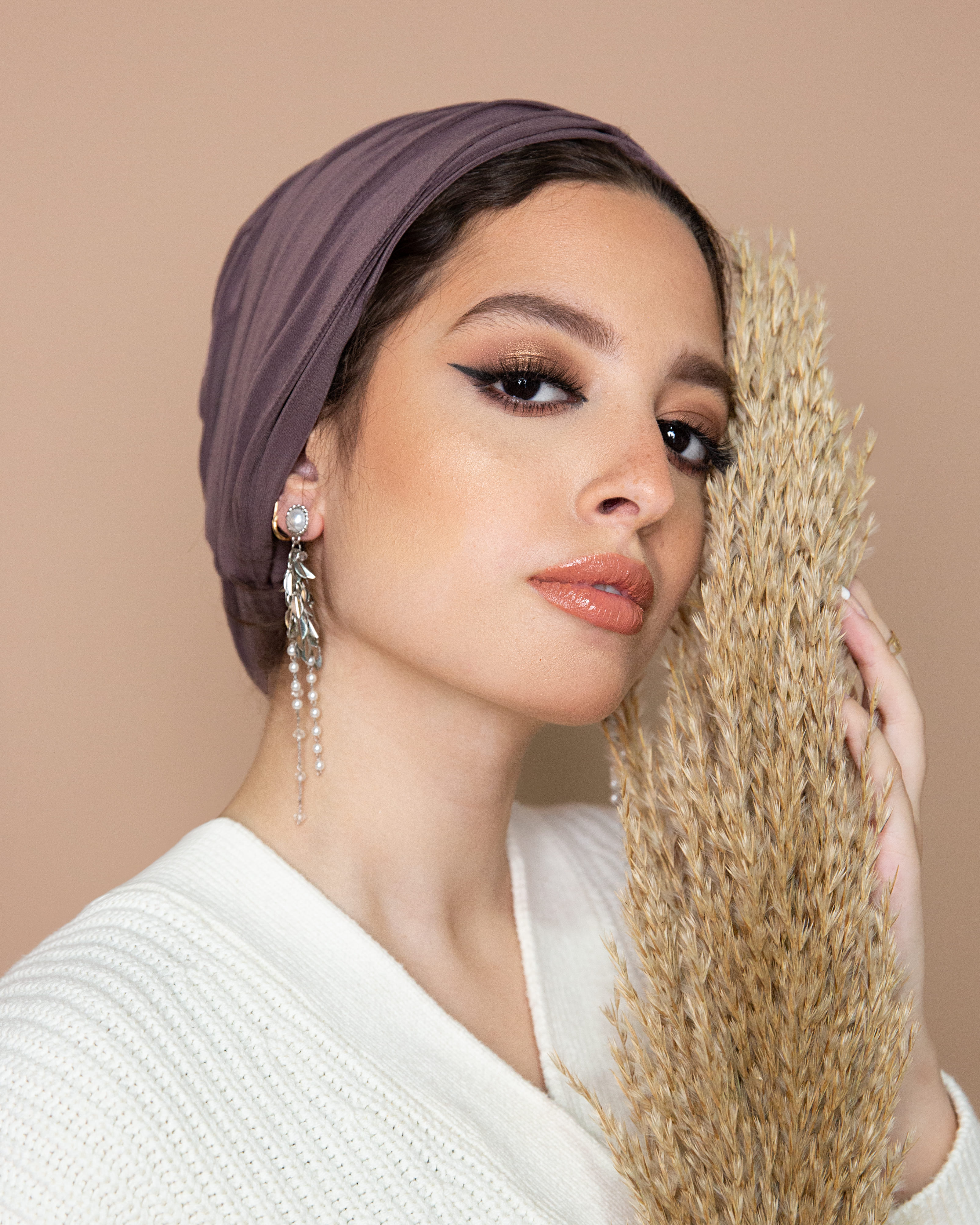 <h4><strong><span style="color: rgb(236, 199, 206)">Basic Greyish lavender Turban</span></strong></h4>