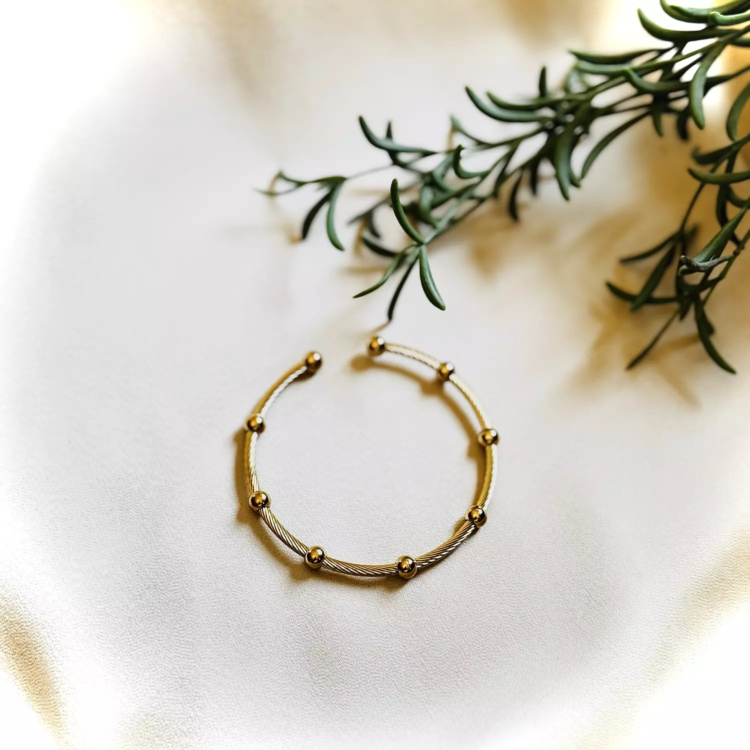 Wire beaded bangle image
