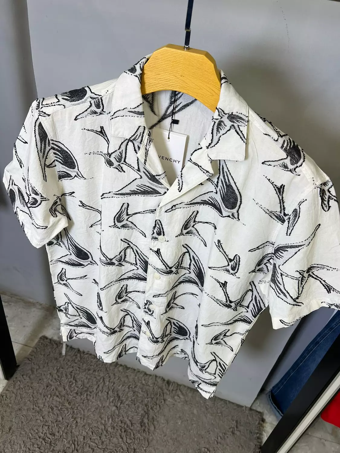 GIVENCHY SHIRT / 1385 hover image