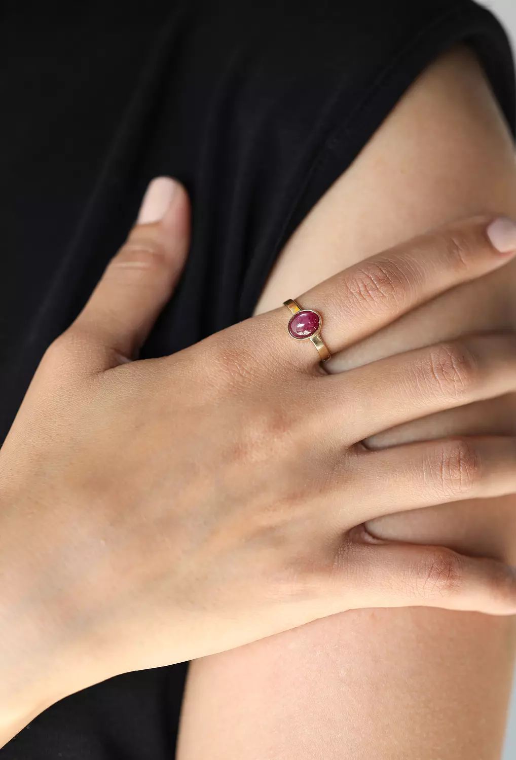 Star Ruby gold ring image