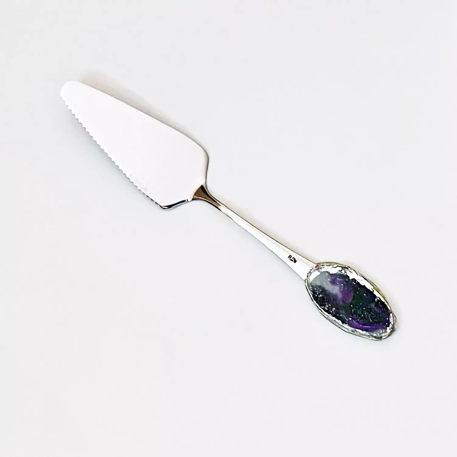 Silver 2 in 1 Cake Knife/Shovel hover image
