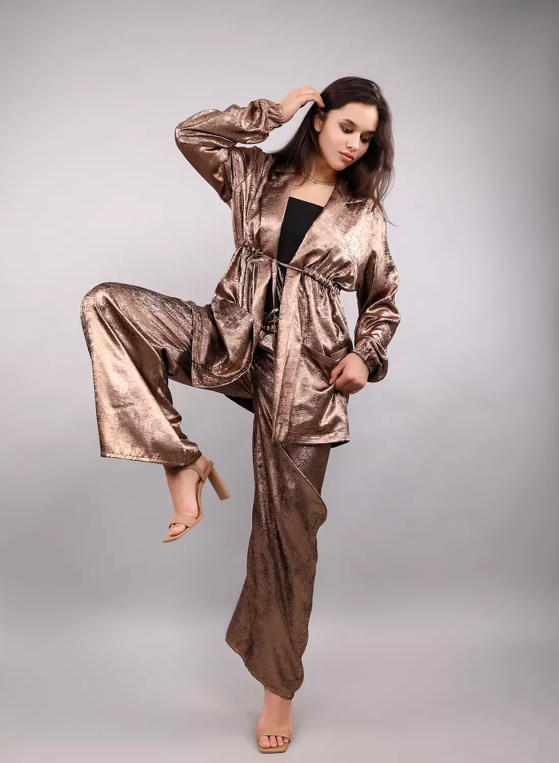 Metalic Suit. 3