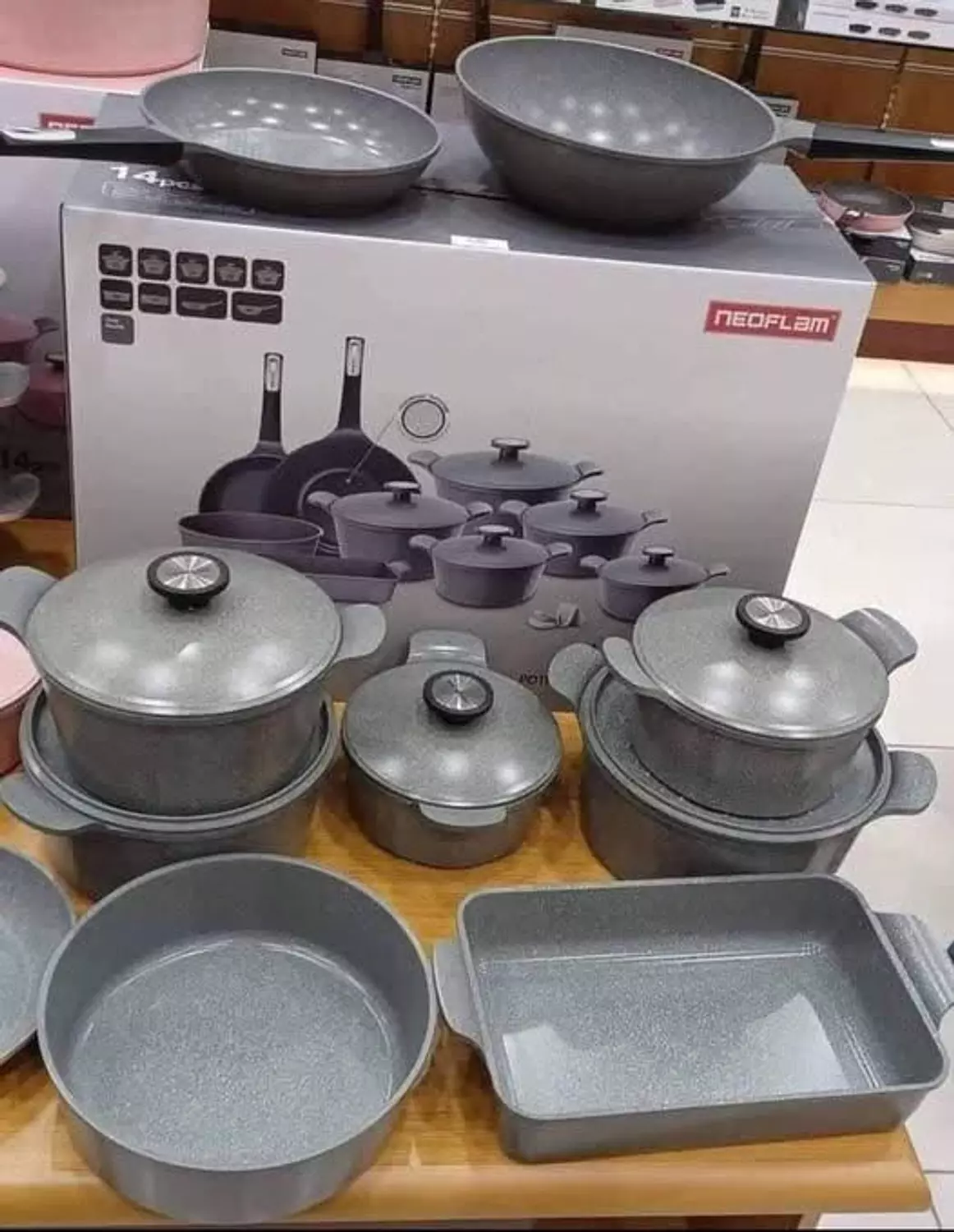 Neoflam cookware set 3