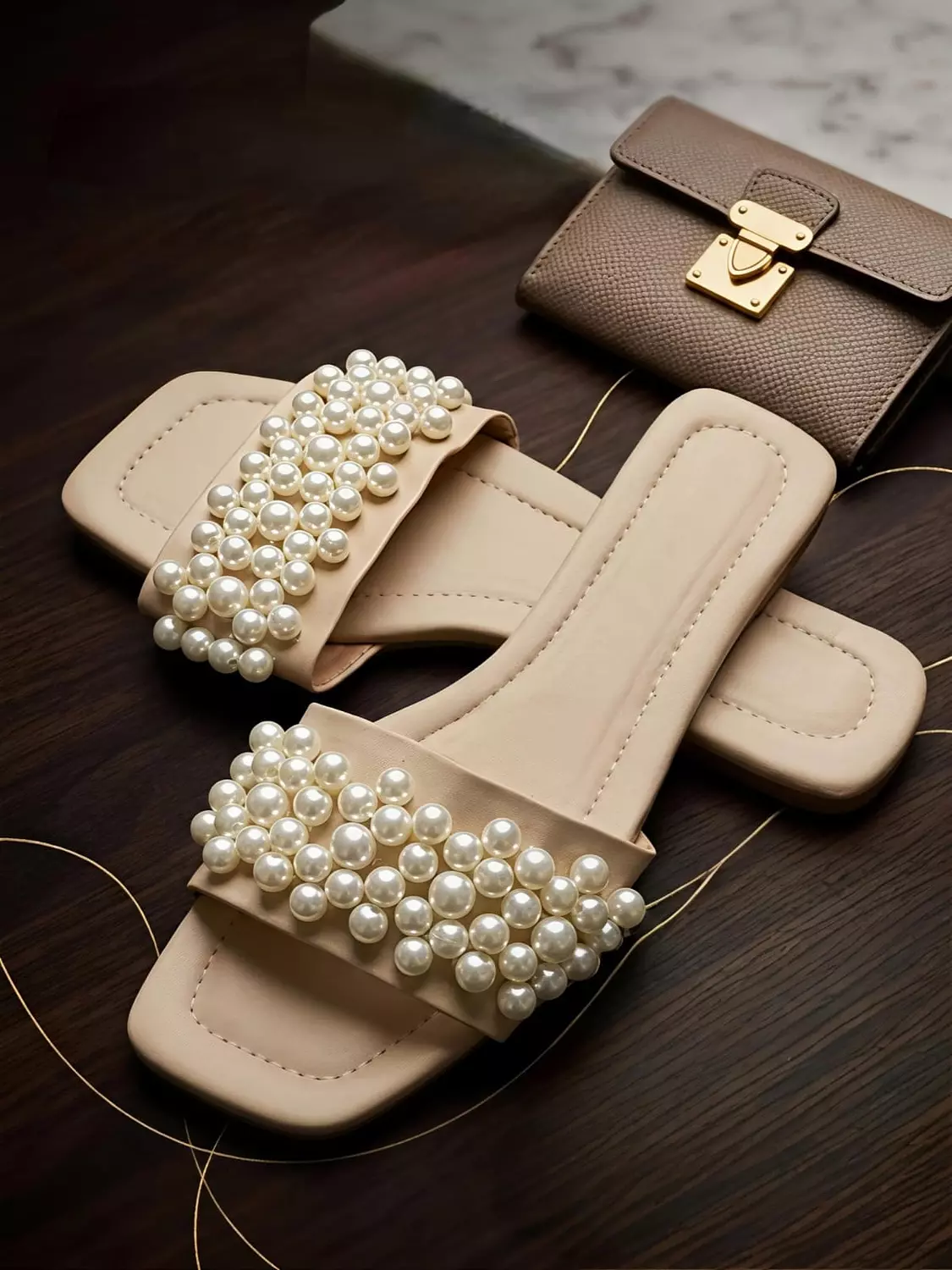  SLIPPER  image
