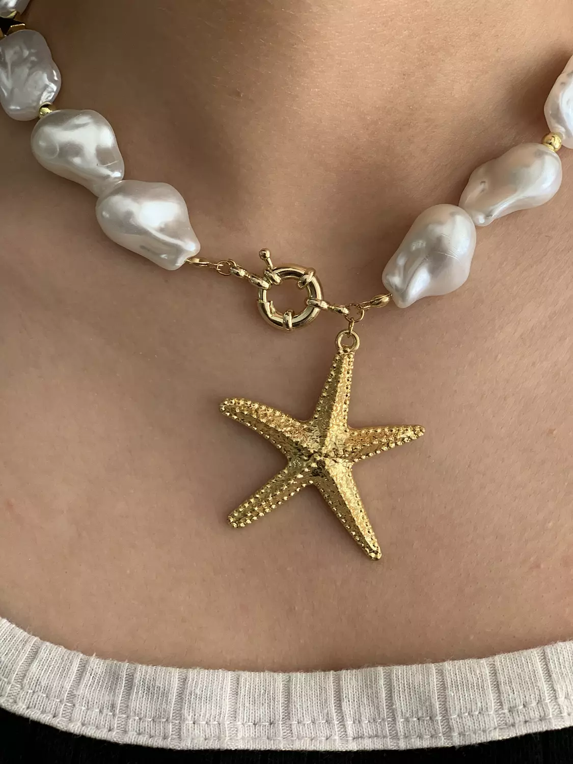 Caelesta choker 1
