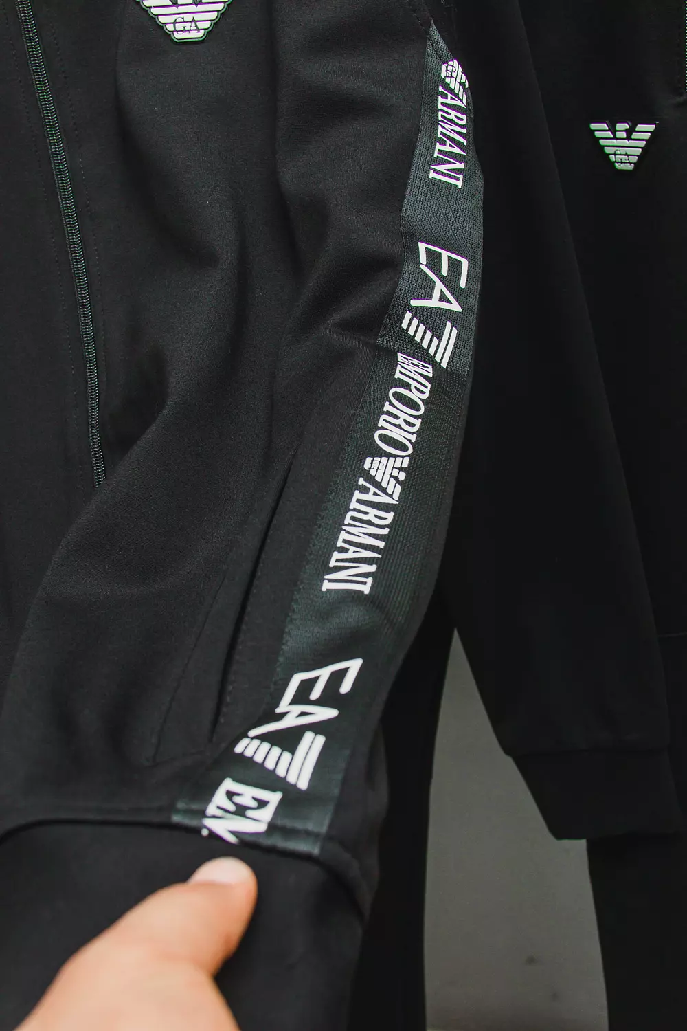 EMPORIO ARMANI SUIT  / 1521 2