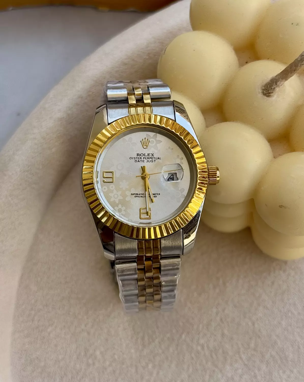 Watch 28 1
