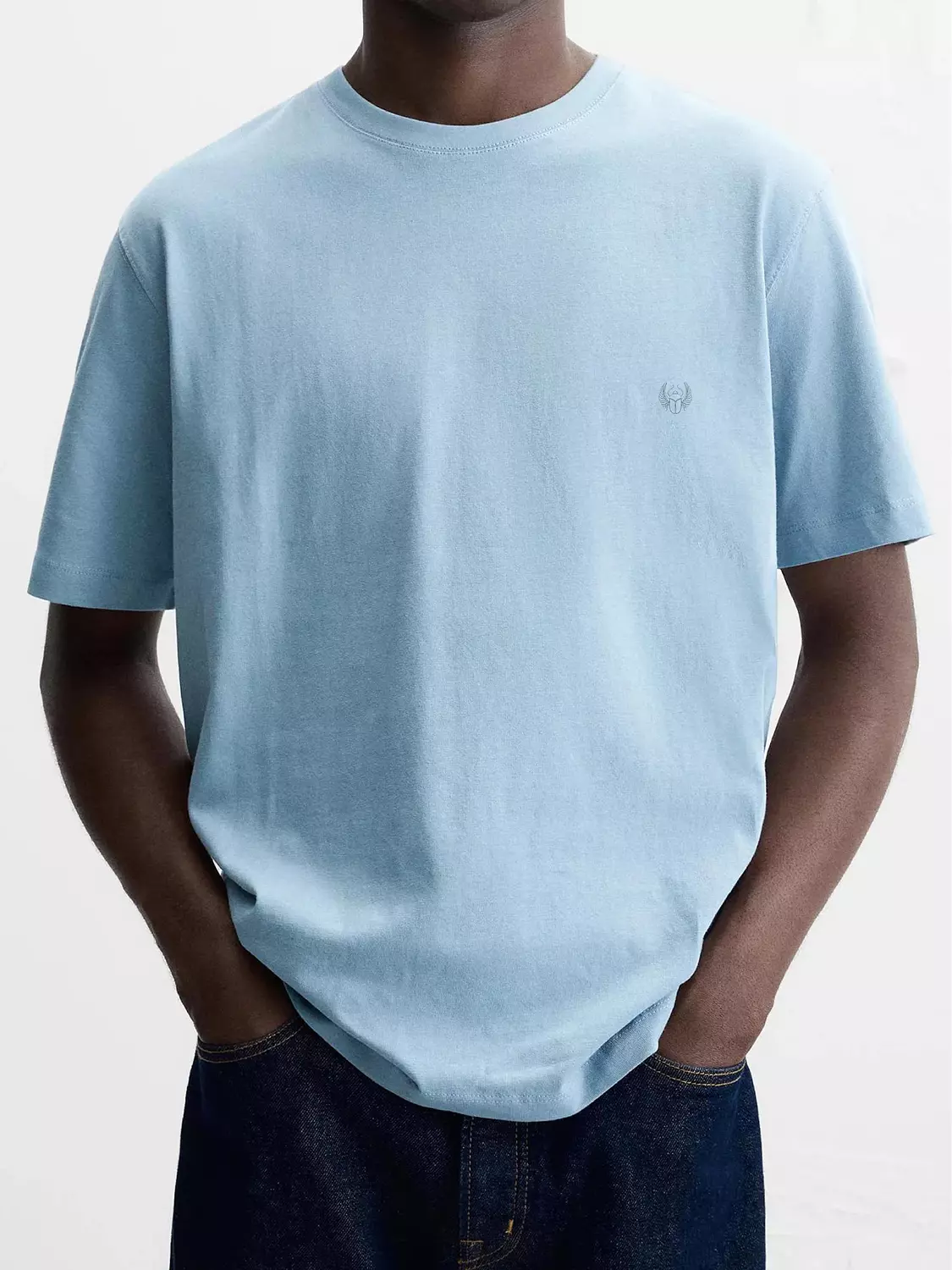 Boxy basic T-shirt with embroidery  6