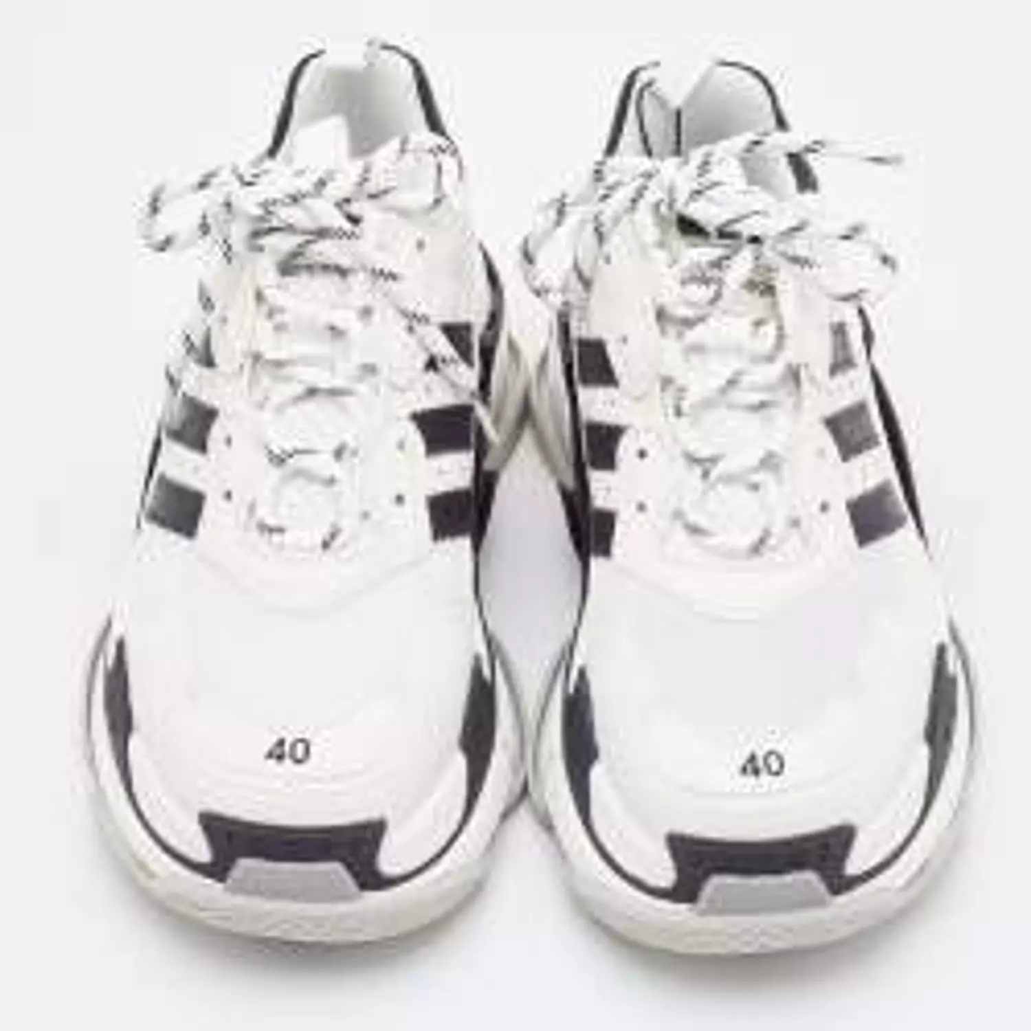  BALENCIAGA TRIPLE S SNEAKERS 9