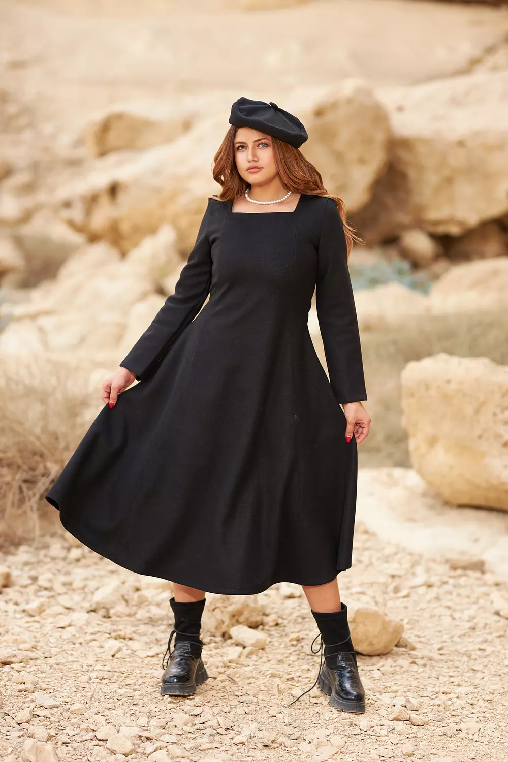 <h2 style="text-align: center"><strong>dress</strong></h2>