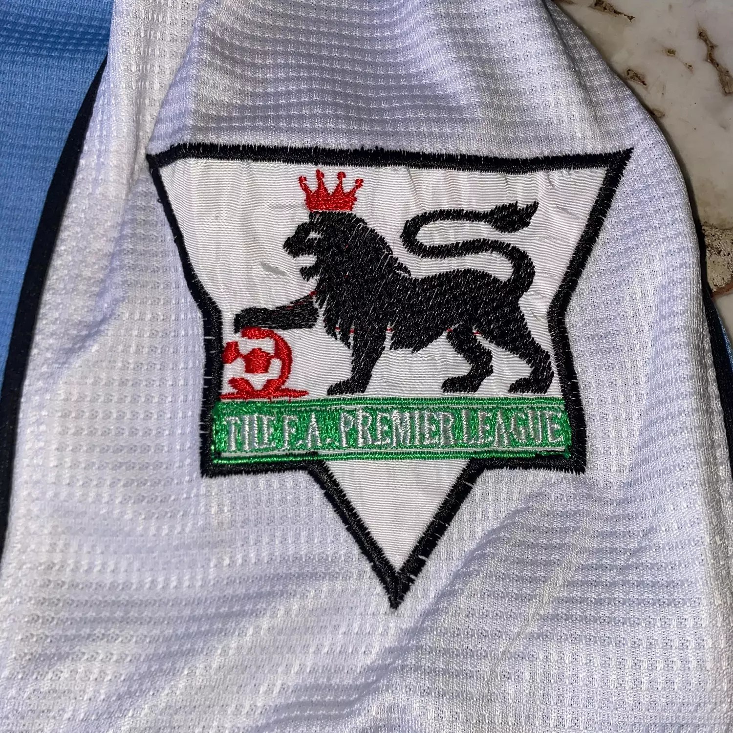 Man City 1999/2001 Home Jersey 3