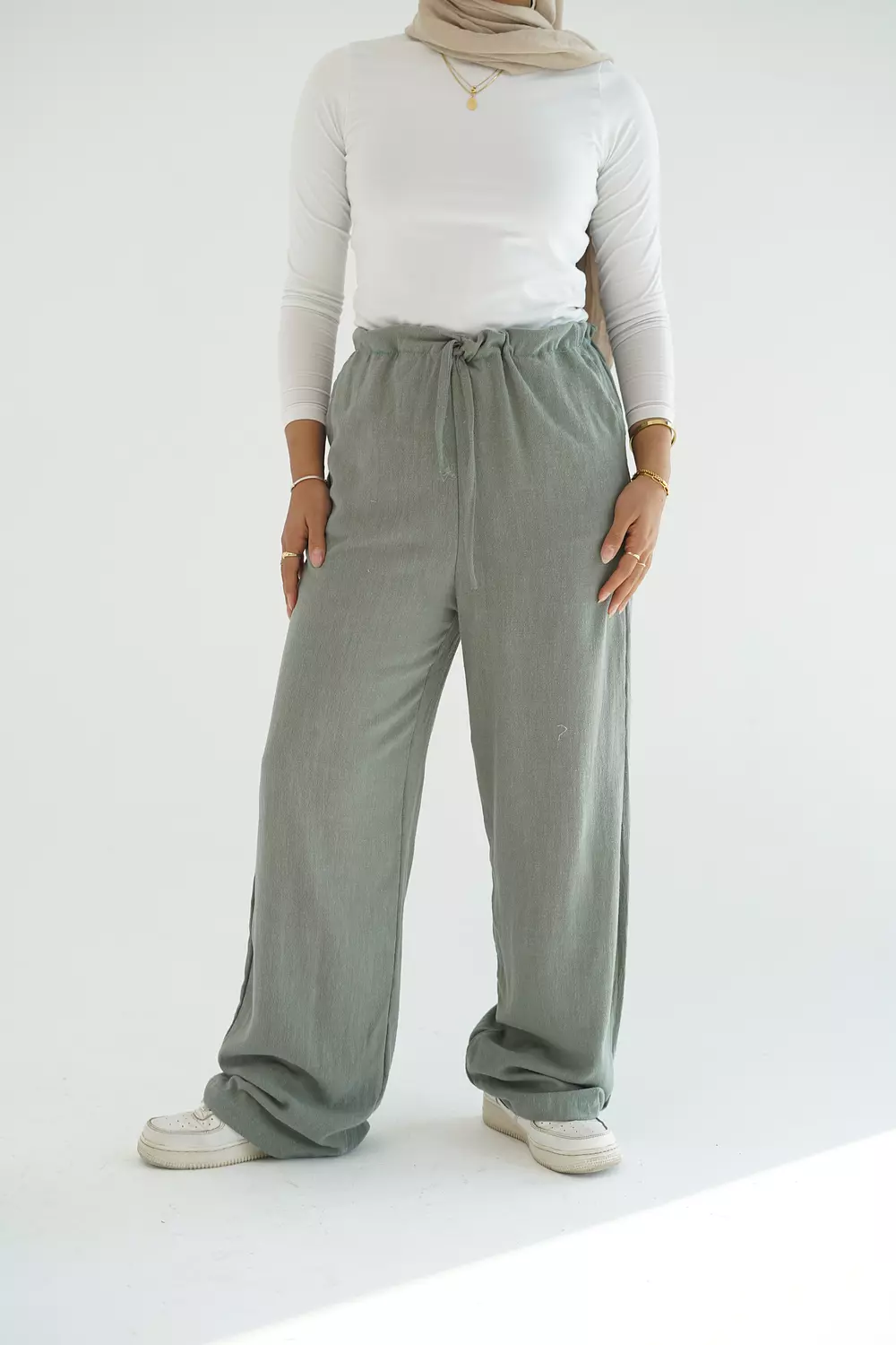 Mint linen trousers with waistband image