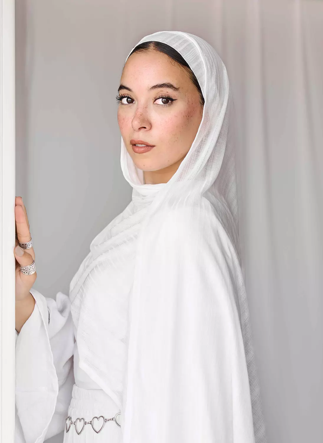 Milk White Kuwaity With Bandana 2