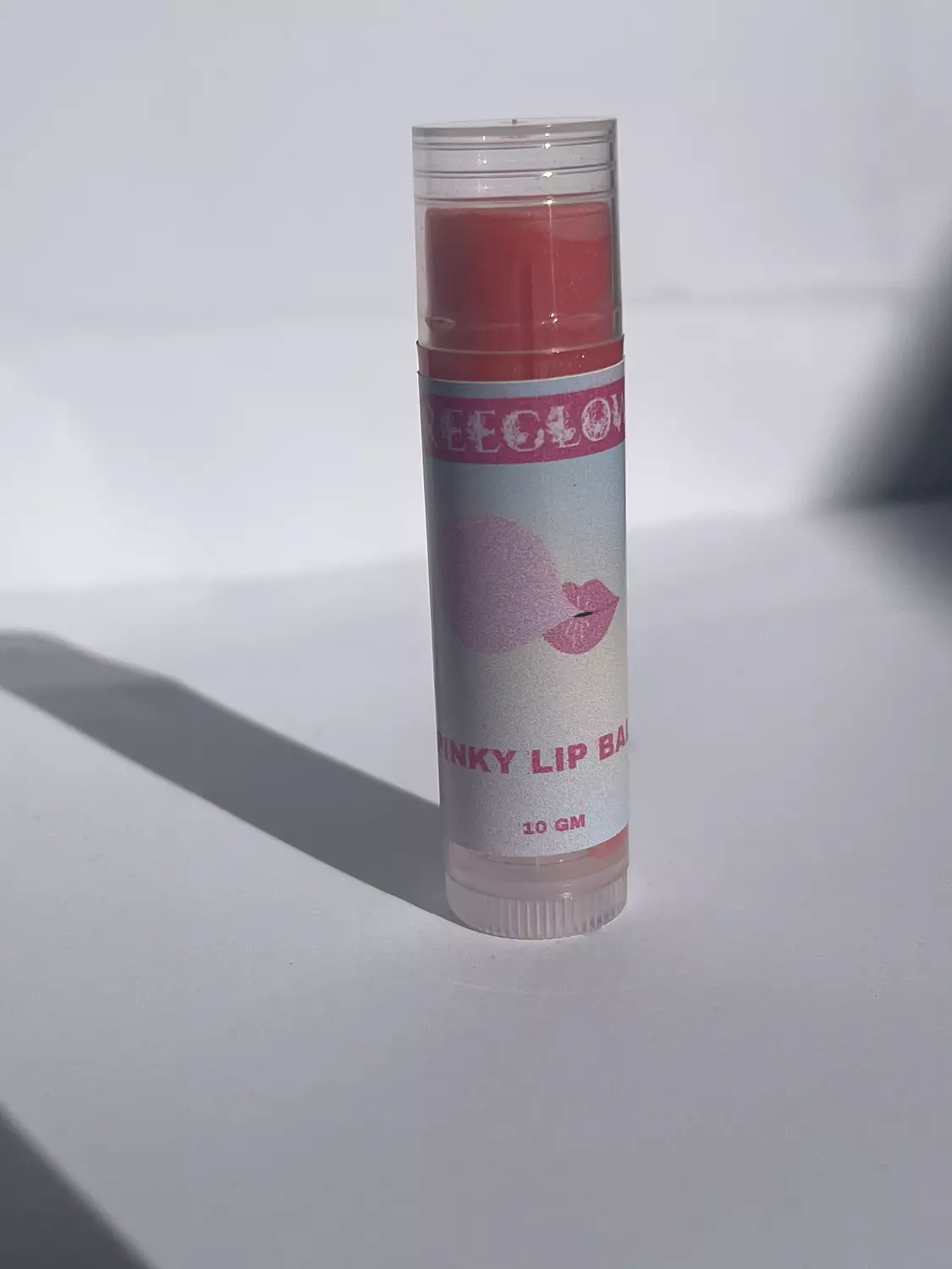 Whitening nourishing lip balm image