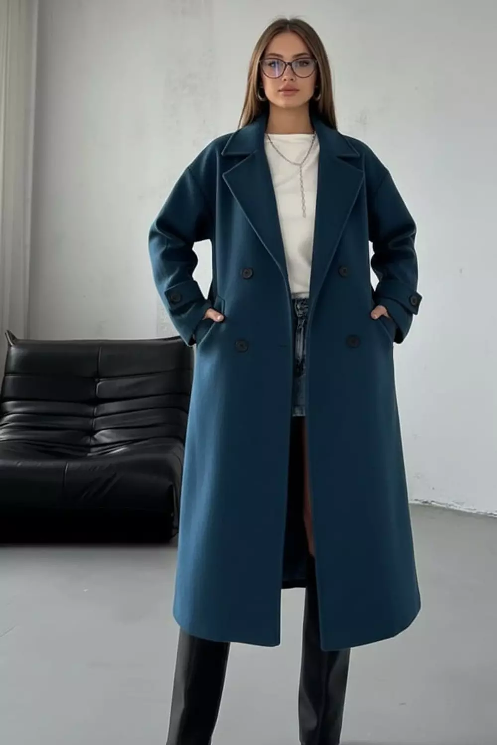 <p style="text-align: start">Maxi wool Coat</p>