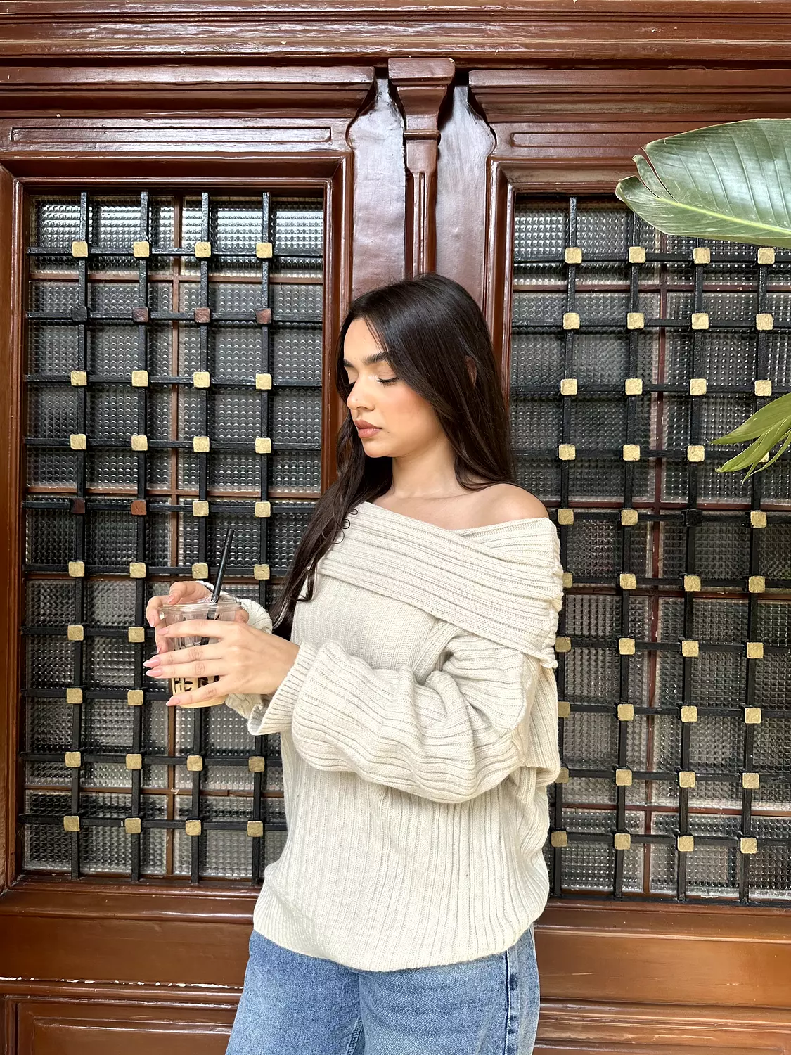 Off Shoulder Pullover 32