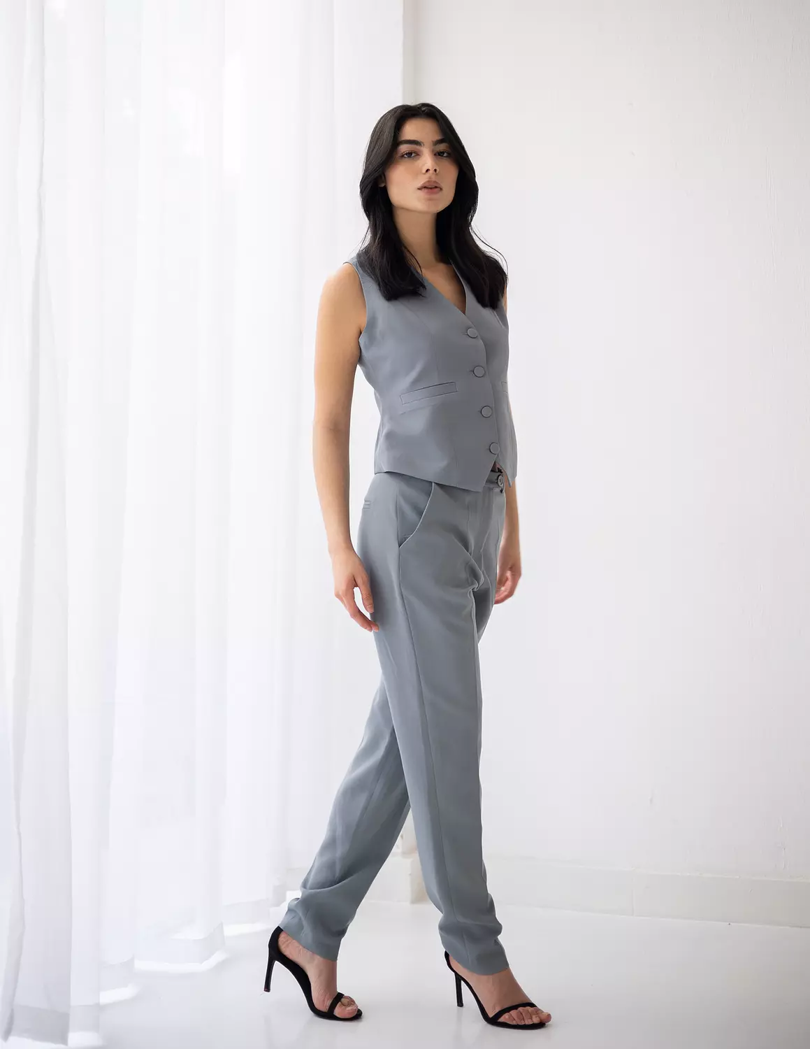 <p>Slim Pants</p>