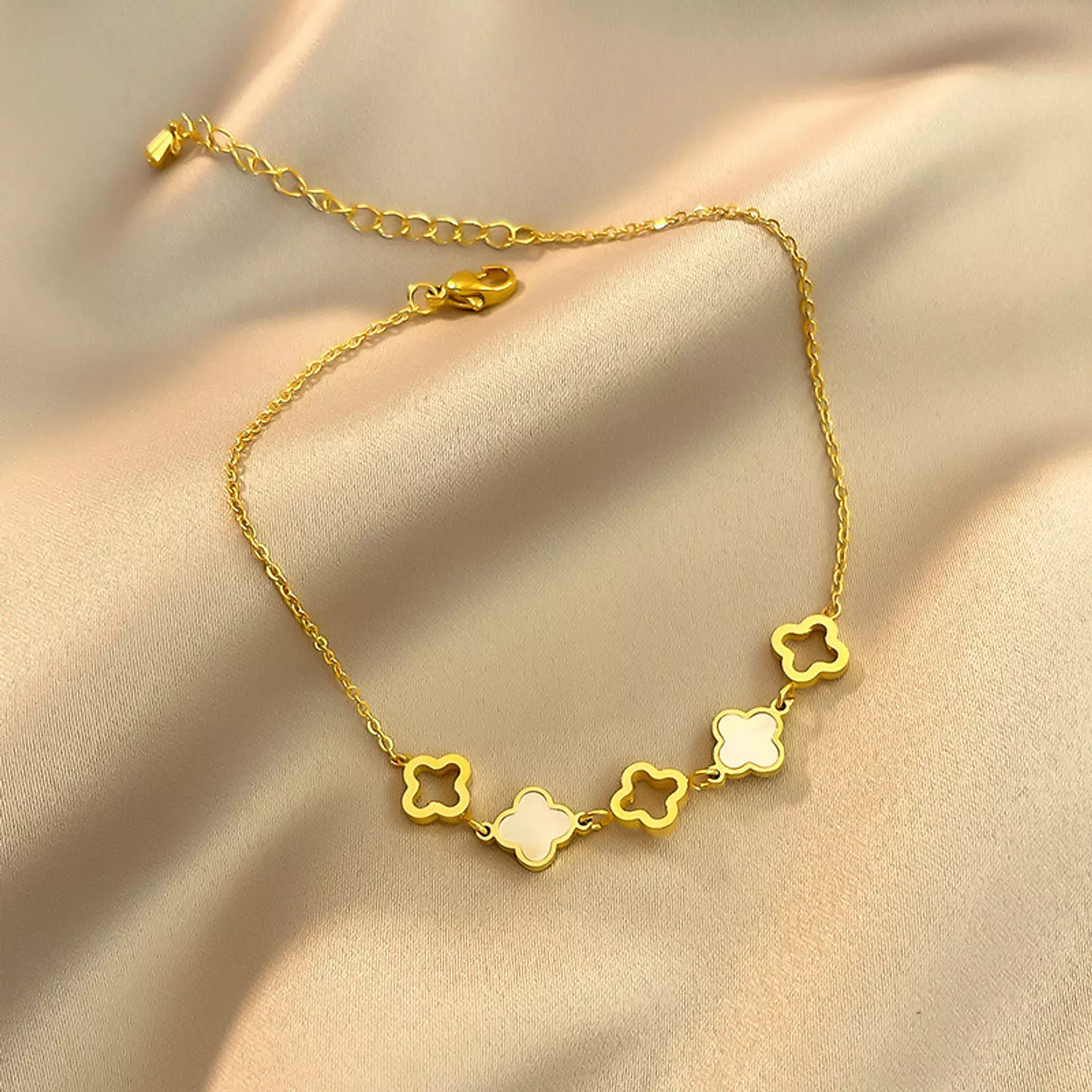 Four Leaf Clover Anklet image