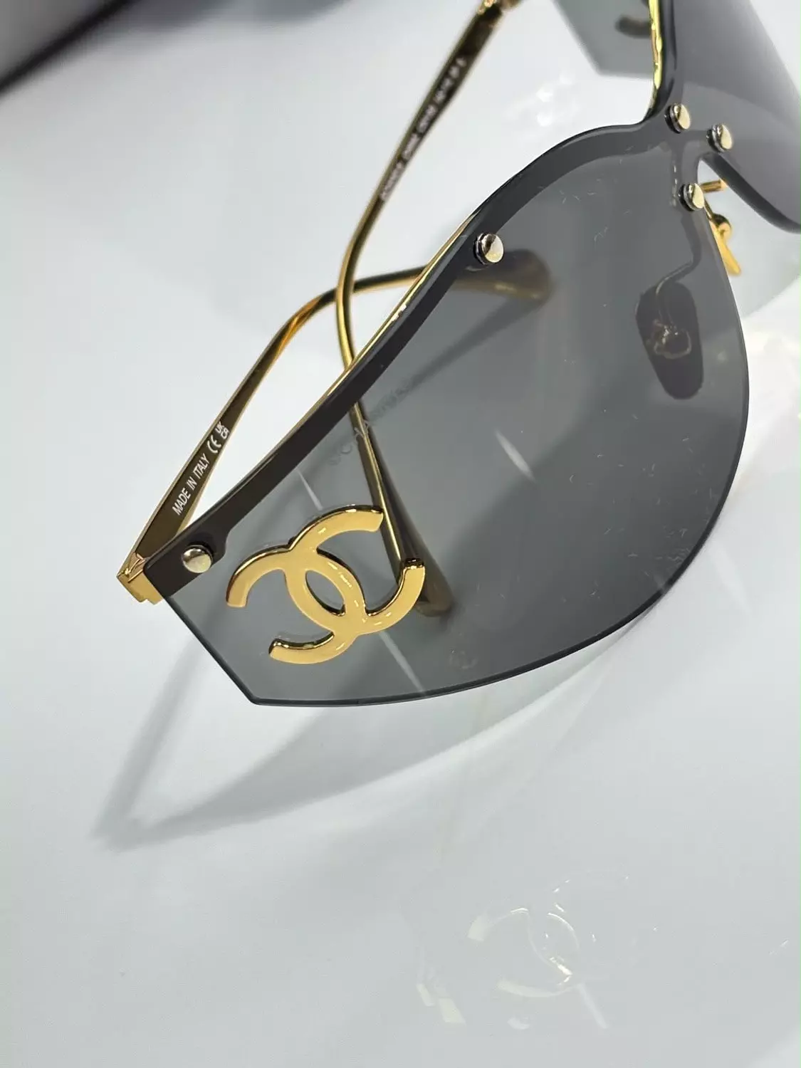 Chanel glass  hover image