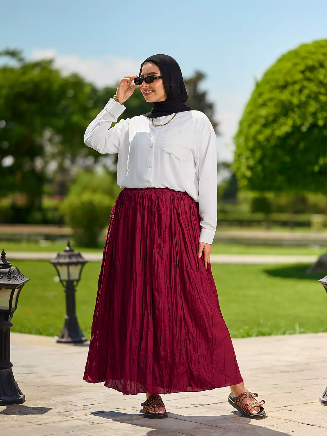 Crunchy skirt maroon  hover image