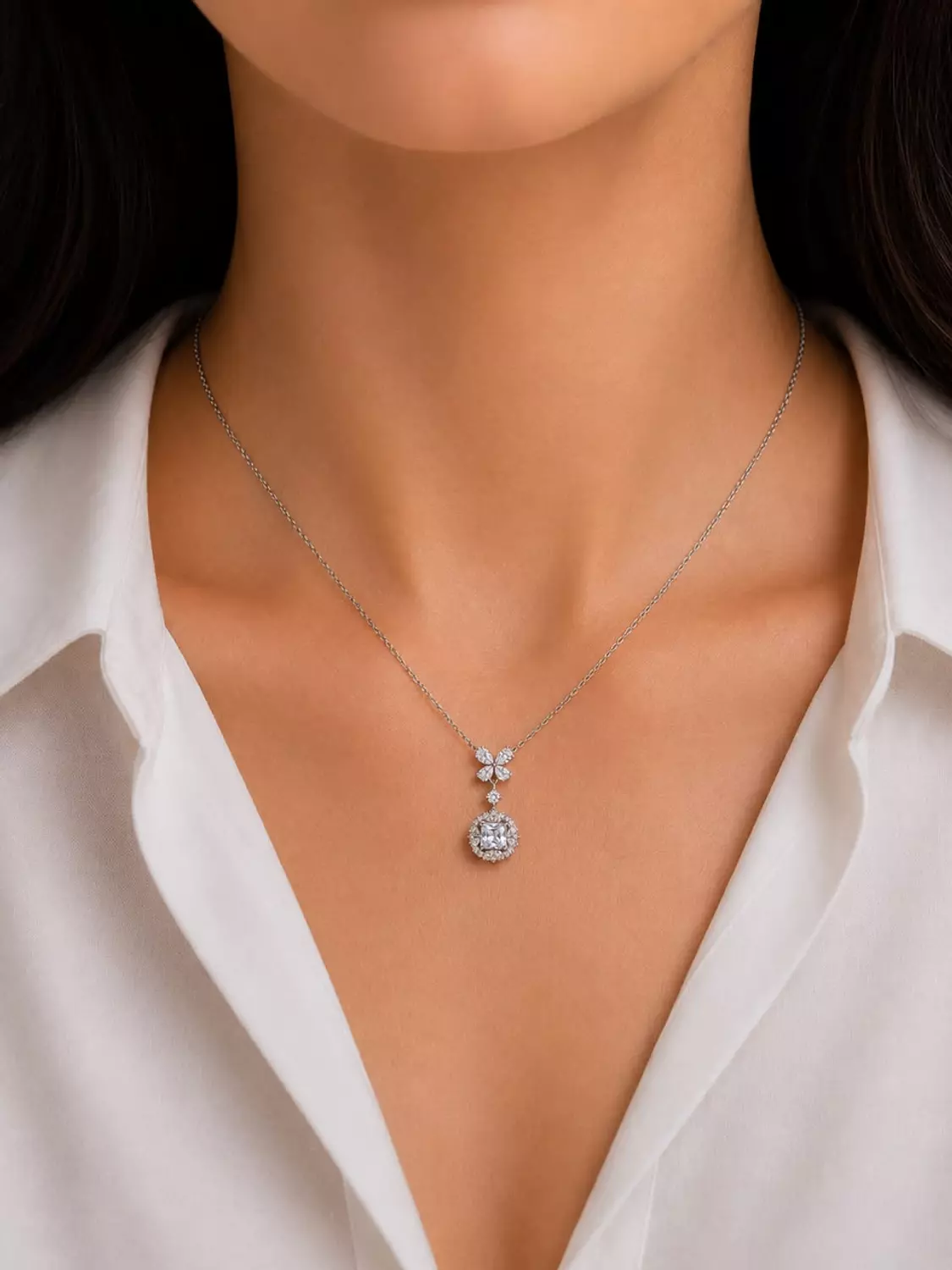 Silver Necklace Daimond image