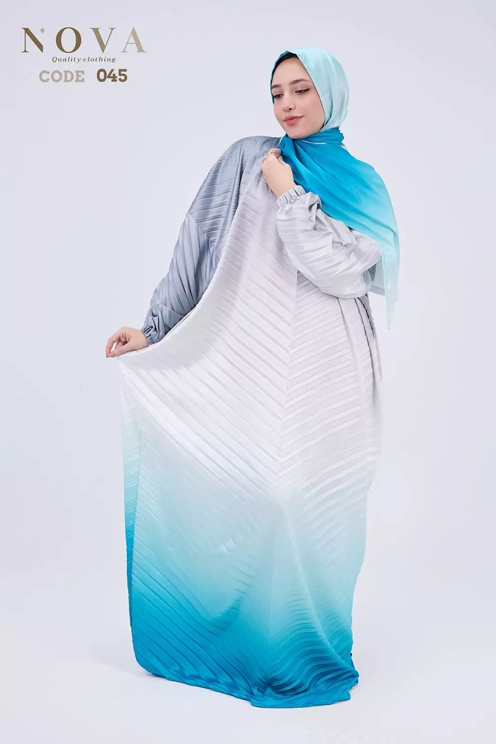 Turquoise gradient pleated  1