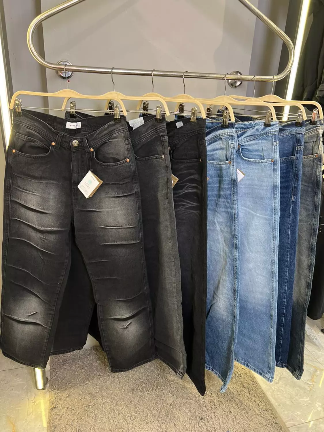 MIUMIU WIDE LEG JEANS / 12933 2