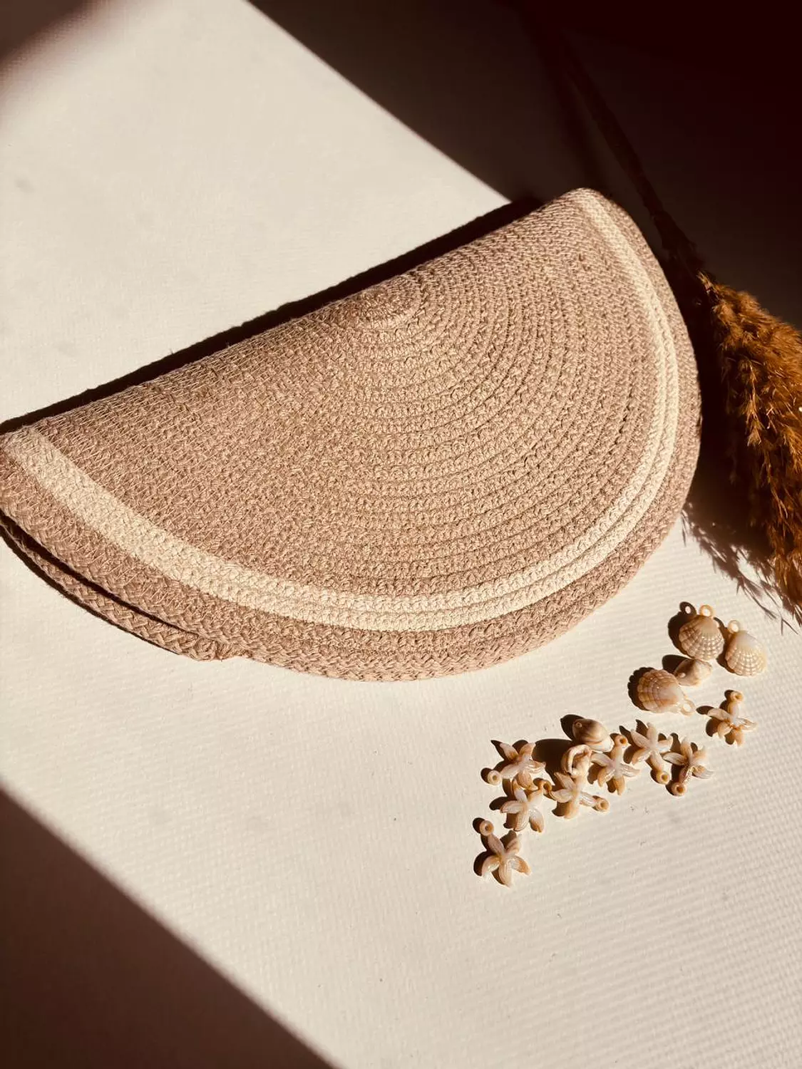 Natural Rope Clutch 2