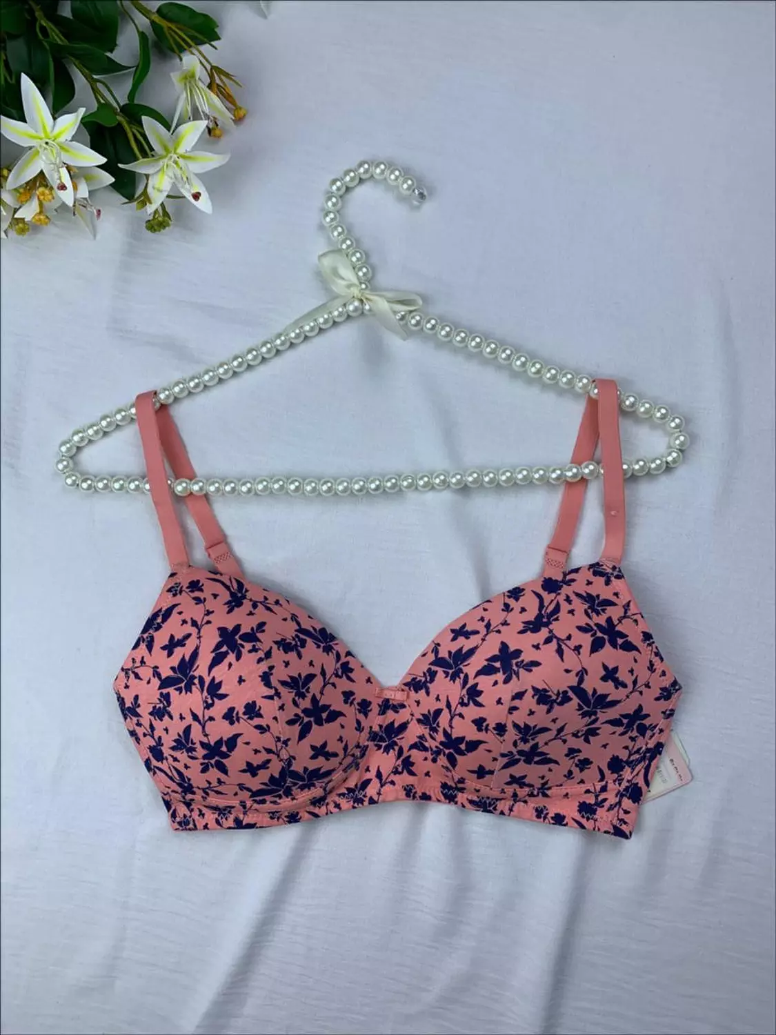 Unwired padded bra from splash image