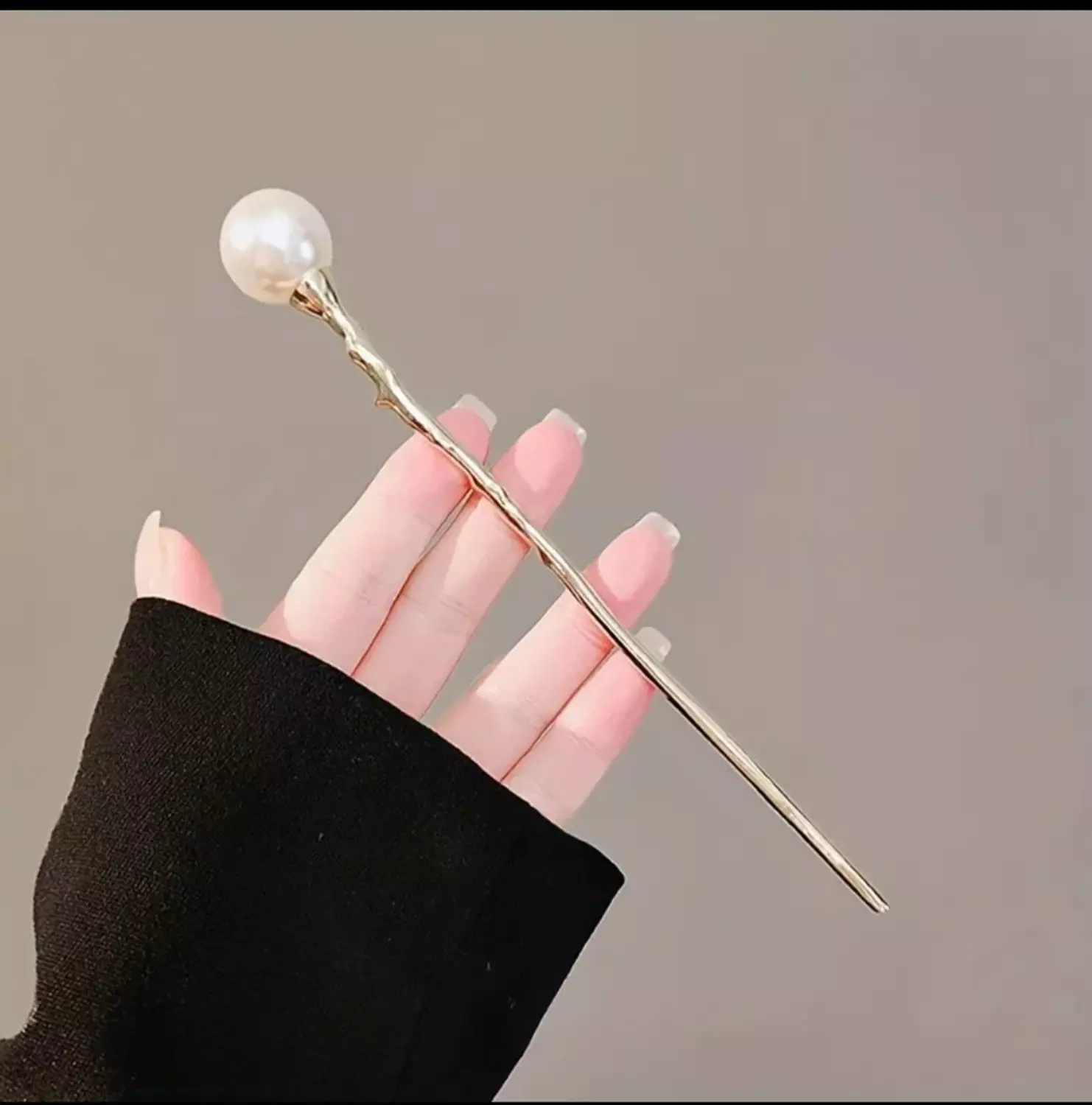 Pearl Hairpin hover image