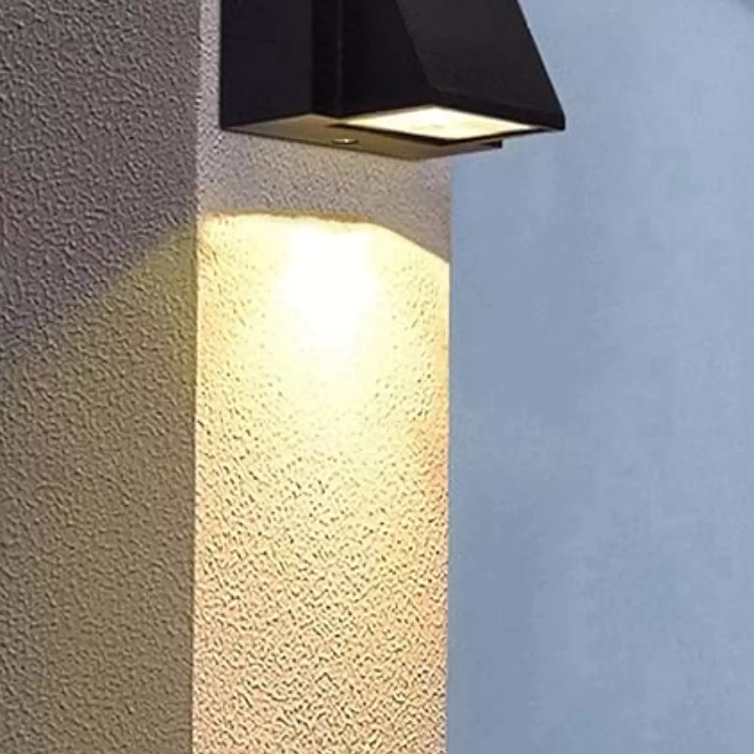 Outdoor Lights image
