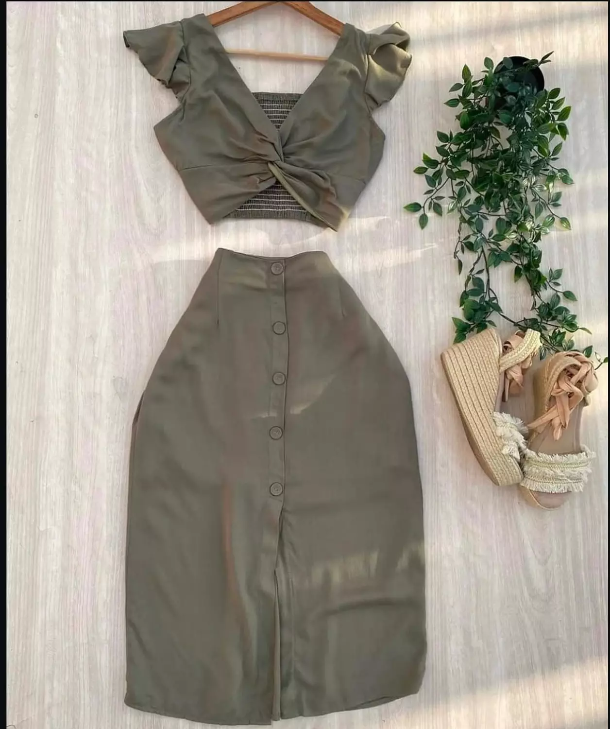  Women's Elegant Minimalist set   image