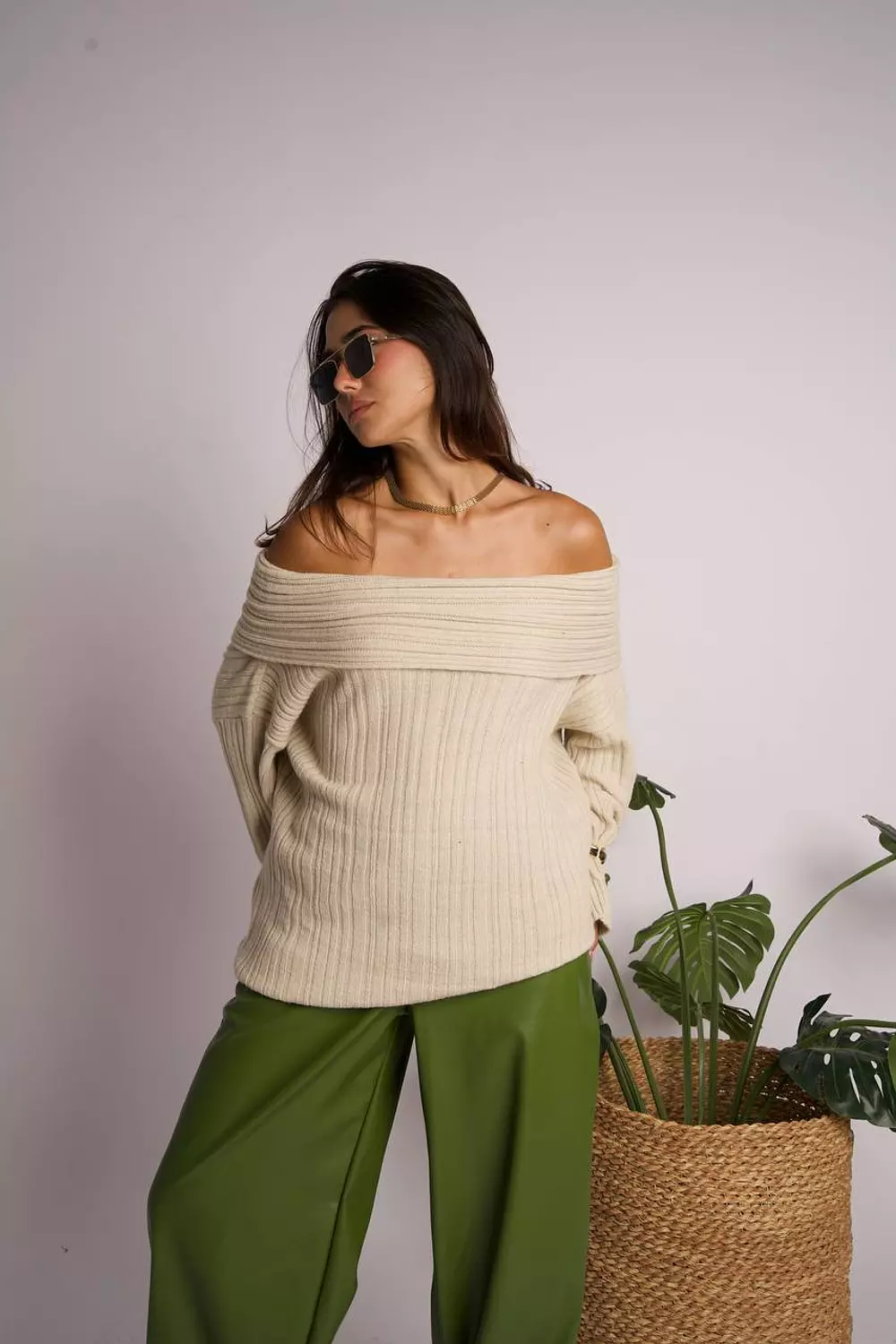 Oversized Off-shoulder Sweater  14