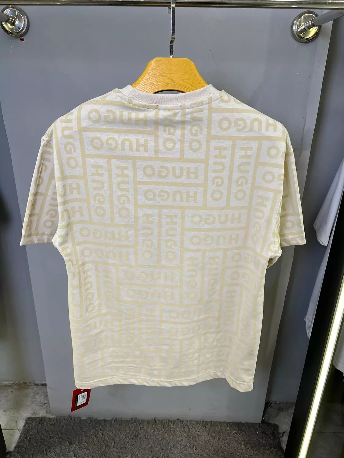 HUGO BOSS TSHIRT / 1376 1
