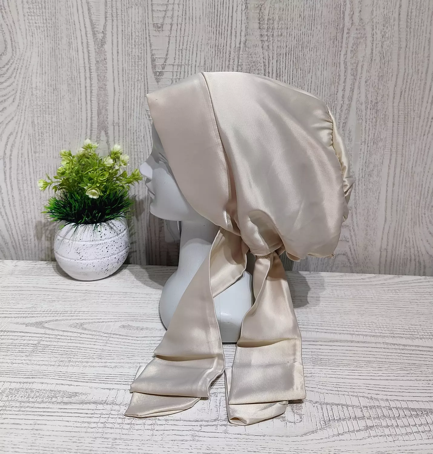 Turban-Glimmer-Parchment image