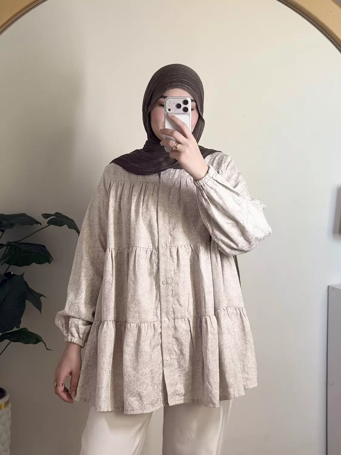Ruffled Floral Blouse 🤍 image