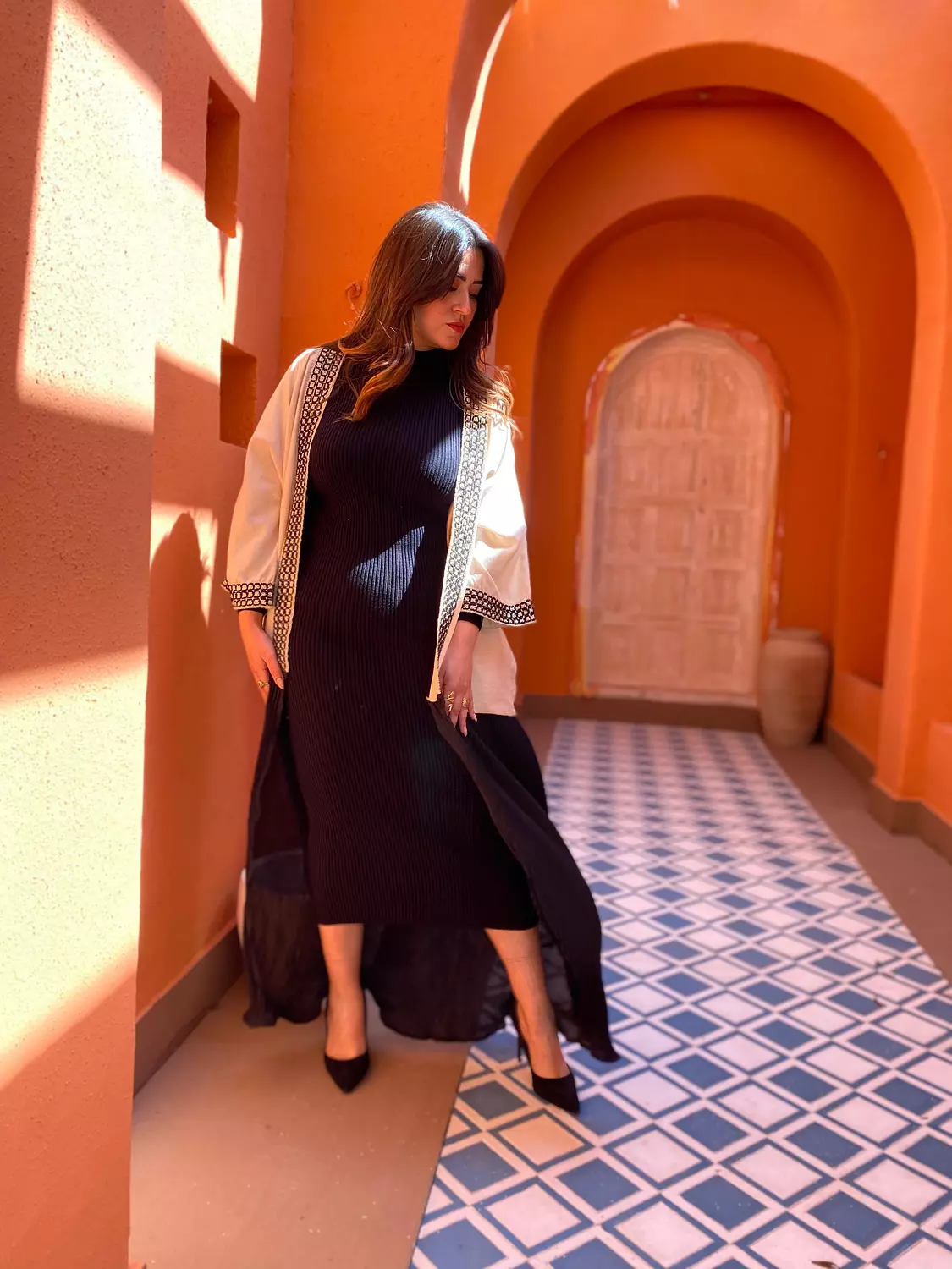 Arabesque Embroidered Kaftan 3