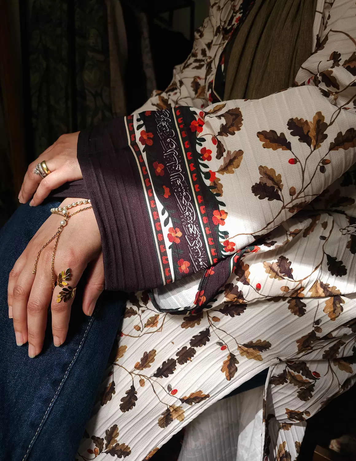 وعذلتُ أهل العشق حتى ذوقتهُ/كارديجان image