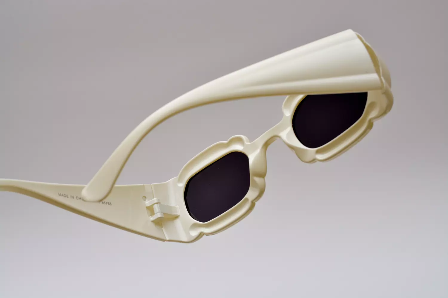 unique sunglasses 52