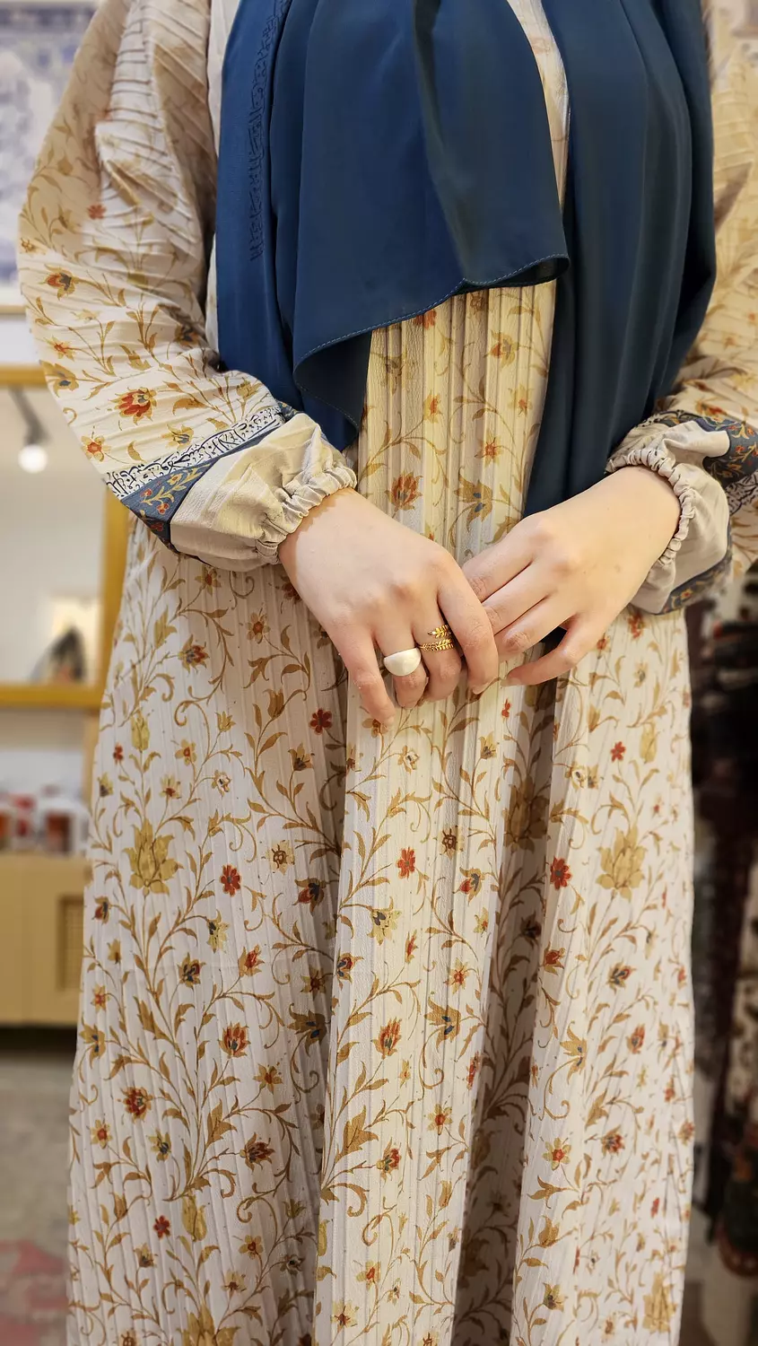  حُسن/فستان hover image