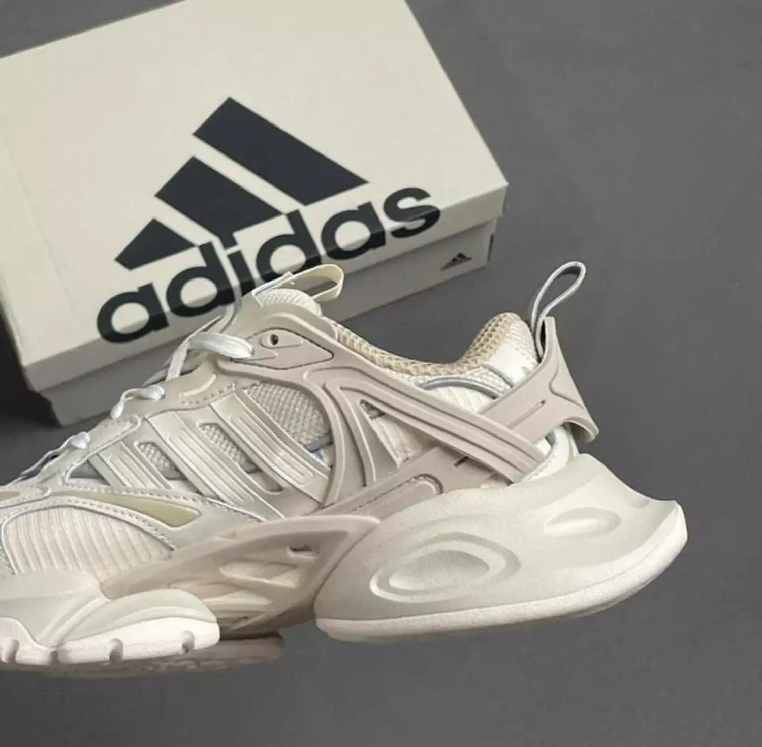 Adidas Xlg Runner Deluxe Beige M 4