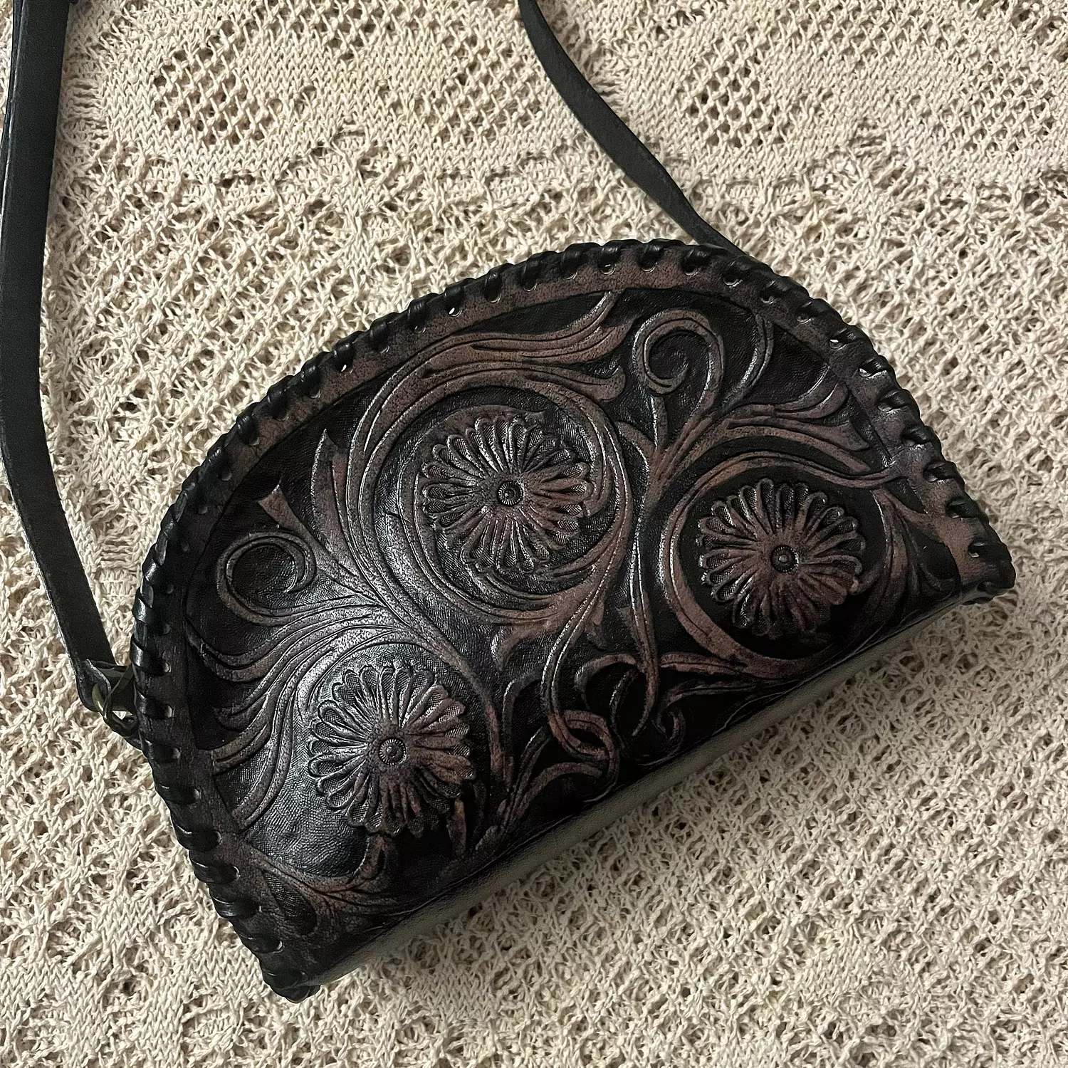 Floral Taco tooled leather bag zipped 6