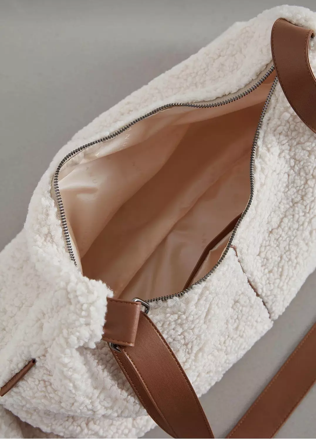 Large Faux Fur Shoulder and cross Bag 5