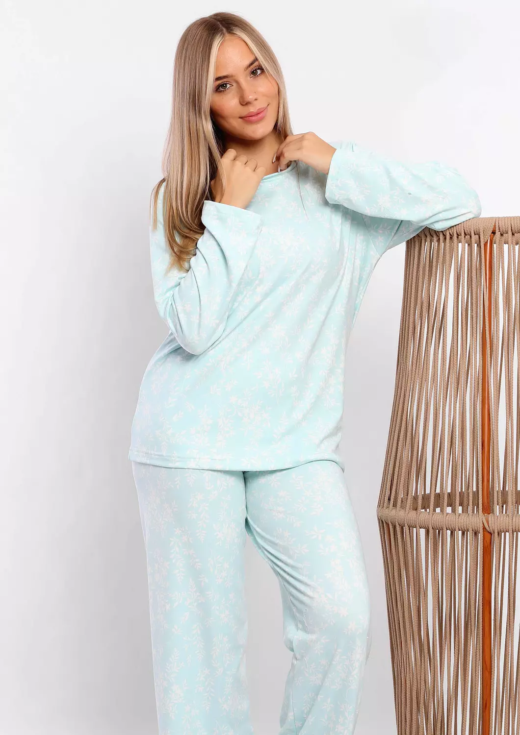 C318 snow tree leaves pajama set 5