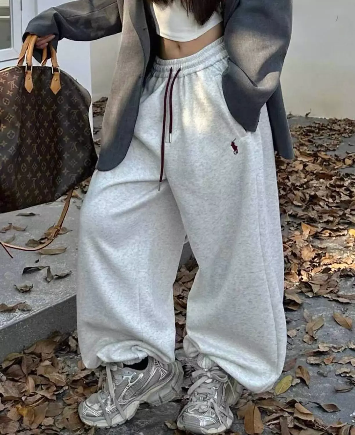 pants polo  image