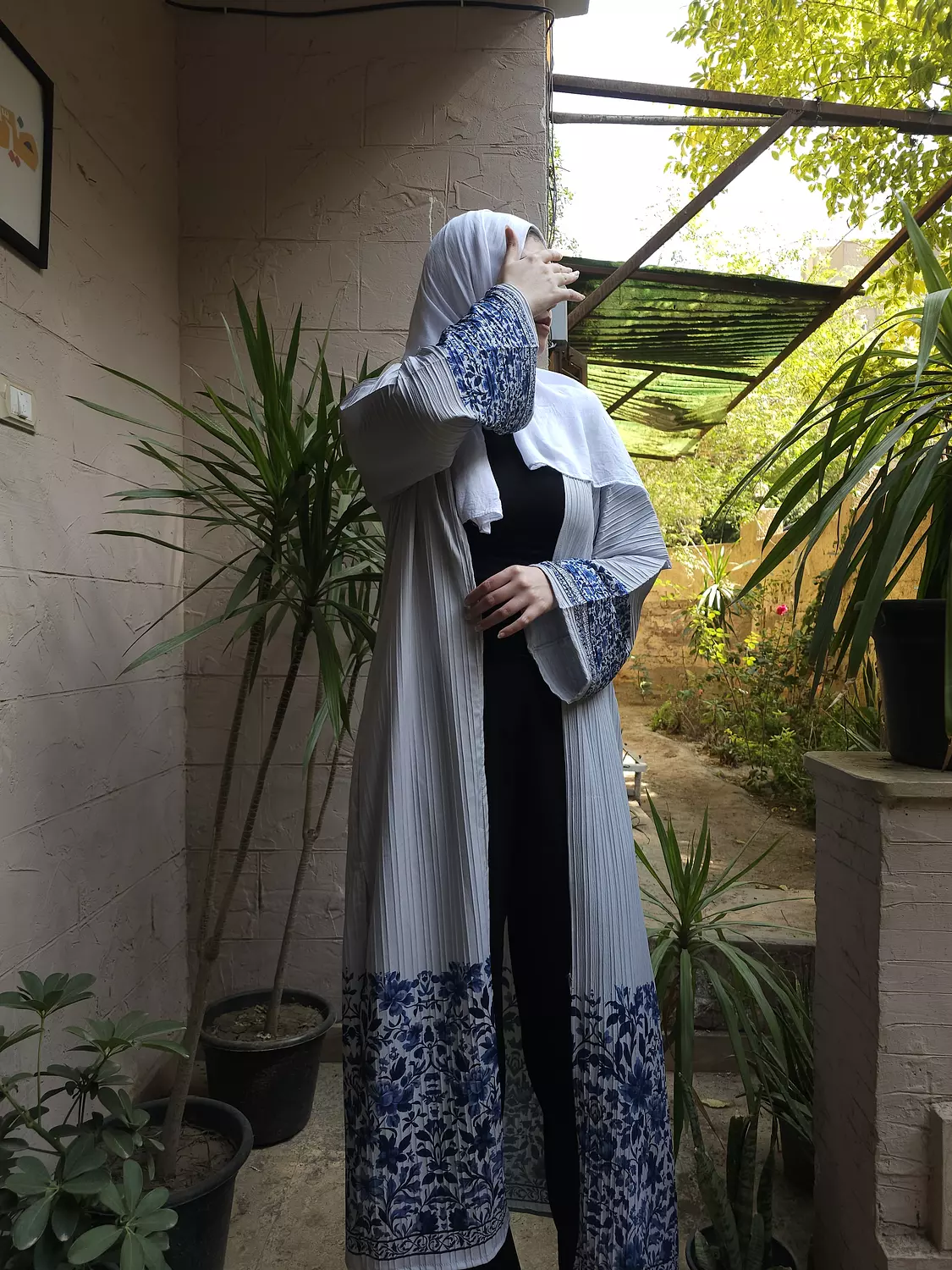 أبهى من القمر المنير وأعظما/كارديجان image