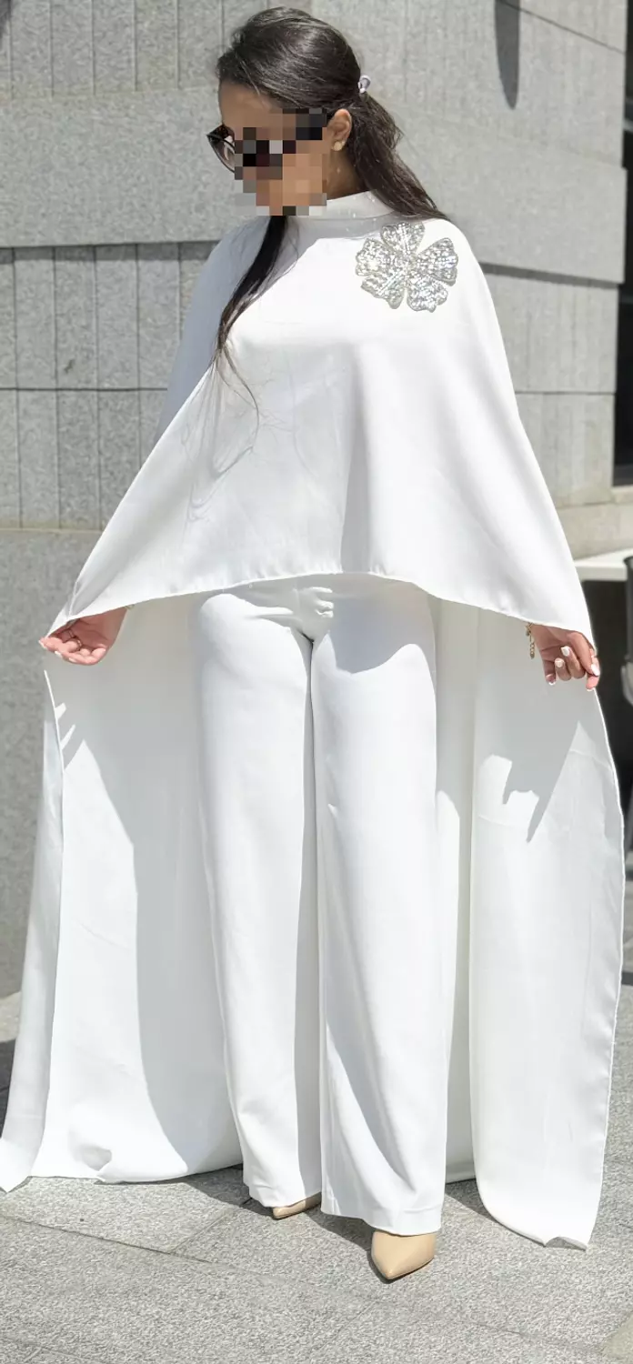 CAPE SUIT 7